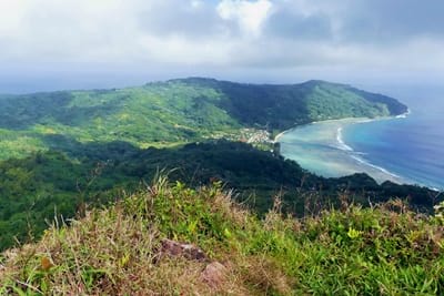 Rando randonnée trek trekking montagne sommet pic mont Manureva Moerai baie Avera Rurutu Polynésie française