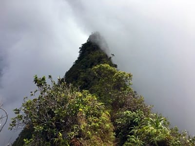 Rando randonnée trek trekking montagne sommet pic mont Aorai Tahiti belvédère Polynésie française